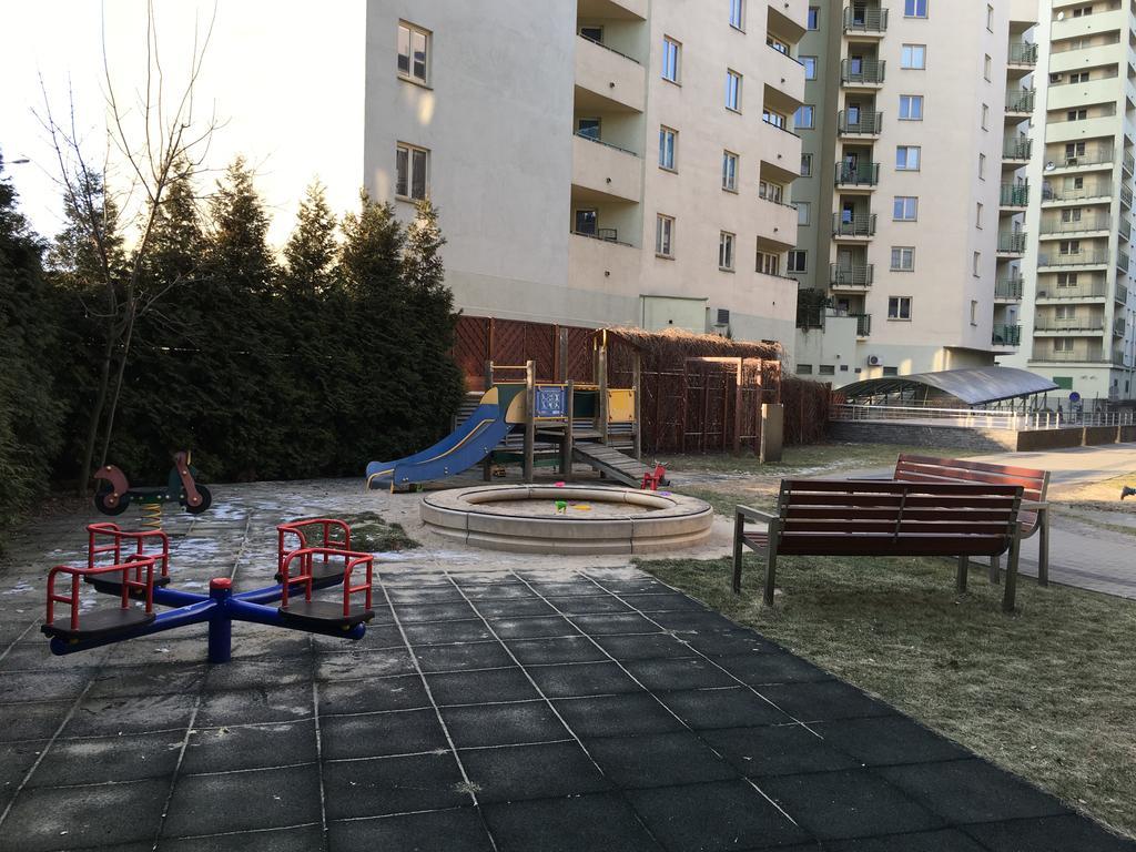 Apartament Mokotow Warsaw Luaran gambar
